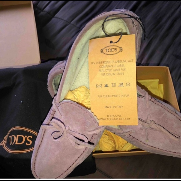 TOD’s Rubber Moccasin with Lamb Fur - Picture 2 of 8